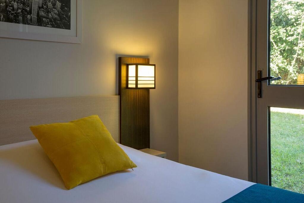 The Originals City, Hotel Novella Confort, Nantes Est 꺄르끄푸 외부 사진