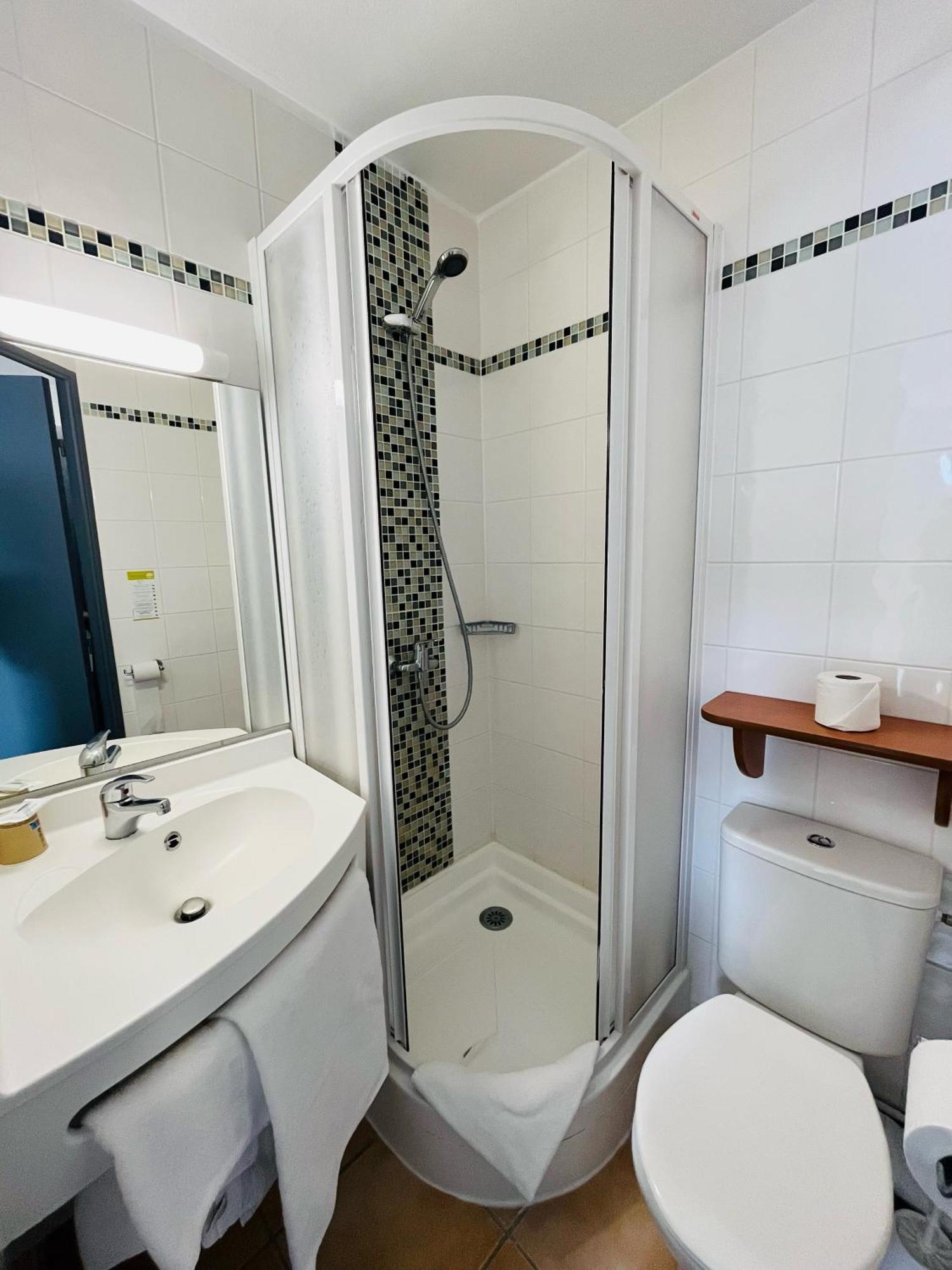 The Originals City, Hotel Novella Confort, Nantes Est 꺄르끄푸 외부 사진