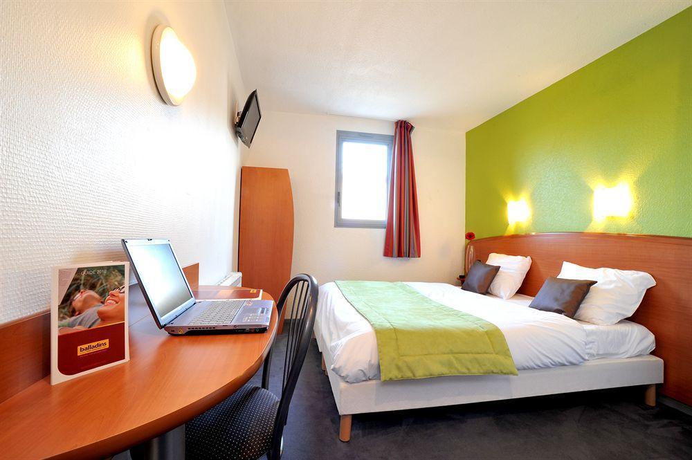 The Originals City, Hotel Novella Confort, Nantes Est 꺄르끄푸 외부 사진