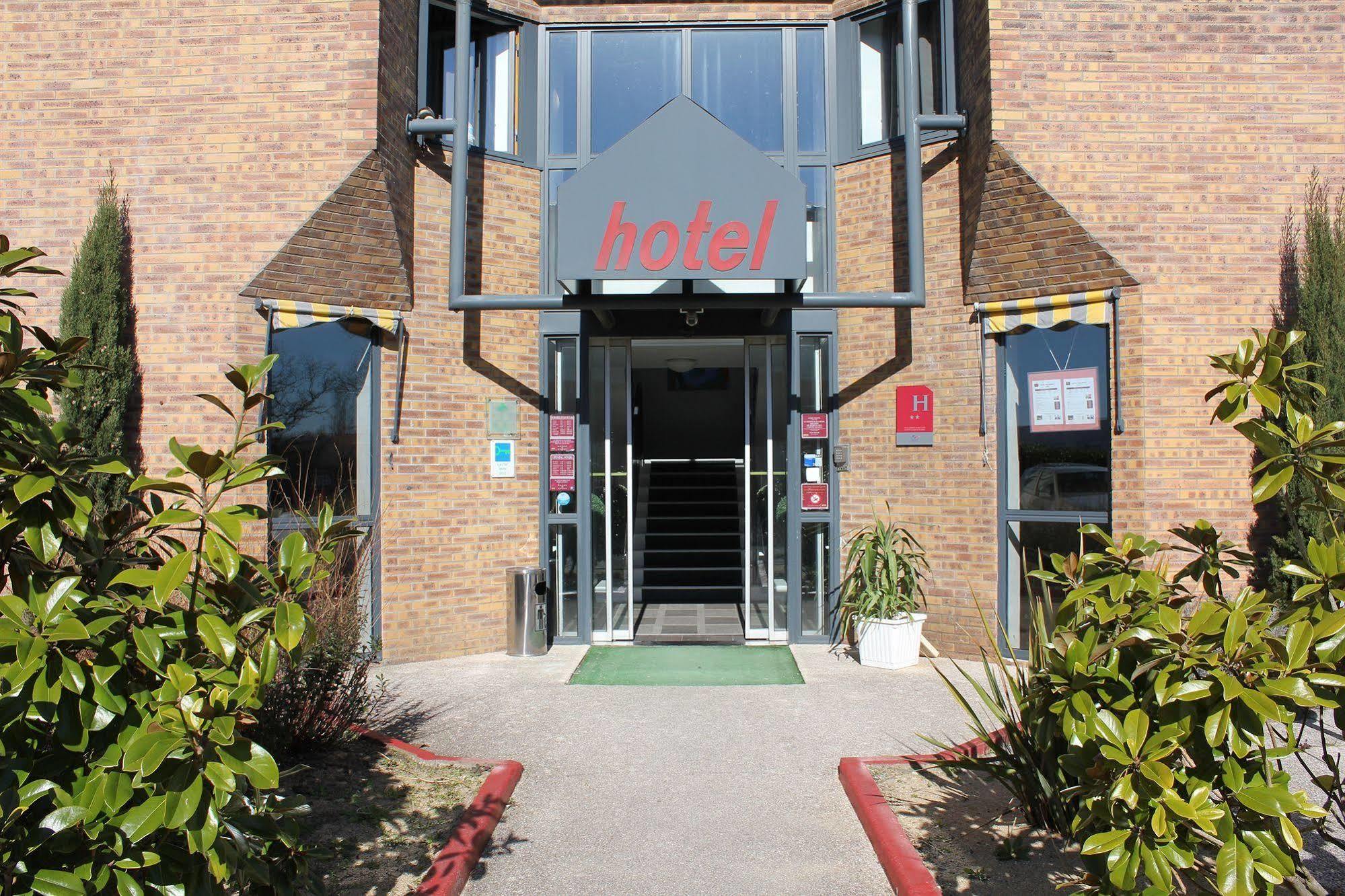The Originals City, Hotel Novella Confort, Nantes Est 꺄르끄푸 외부 사진